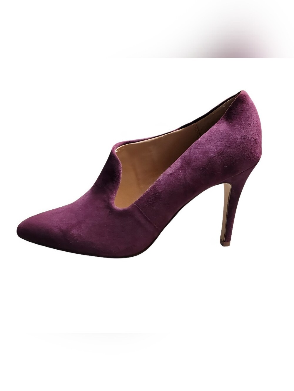 Womens Lucca Lane Yalexis Asymmetrical Suede Pump Purple. Size 6M. Never Worn.